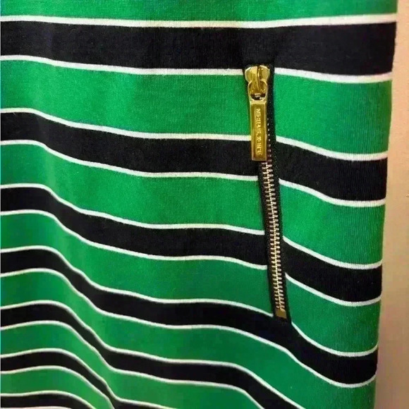 Micheal Kors Dress with Pockets  ! | Size XS | Gold Accents - Picture 4 of 7